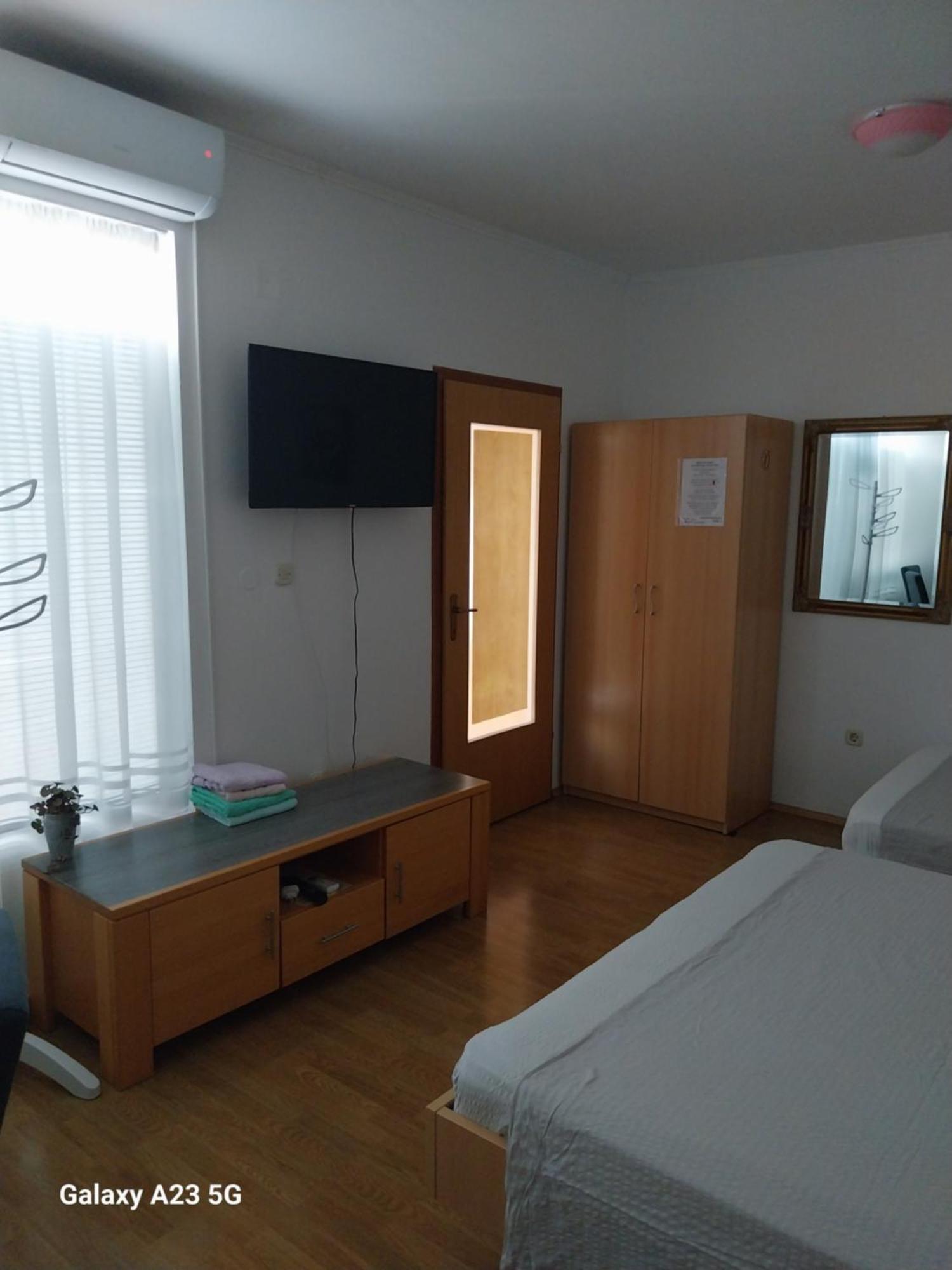 Apartmani Liberan Neum Exterior foto
